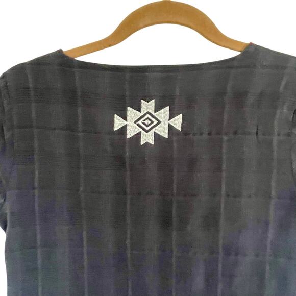 THML Charcoal White Embroidered Boho Top SMALL Peplum Flutter Sleeve Casual - Picture 4 of 8